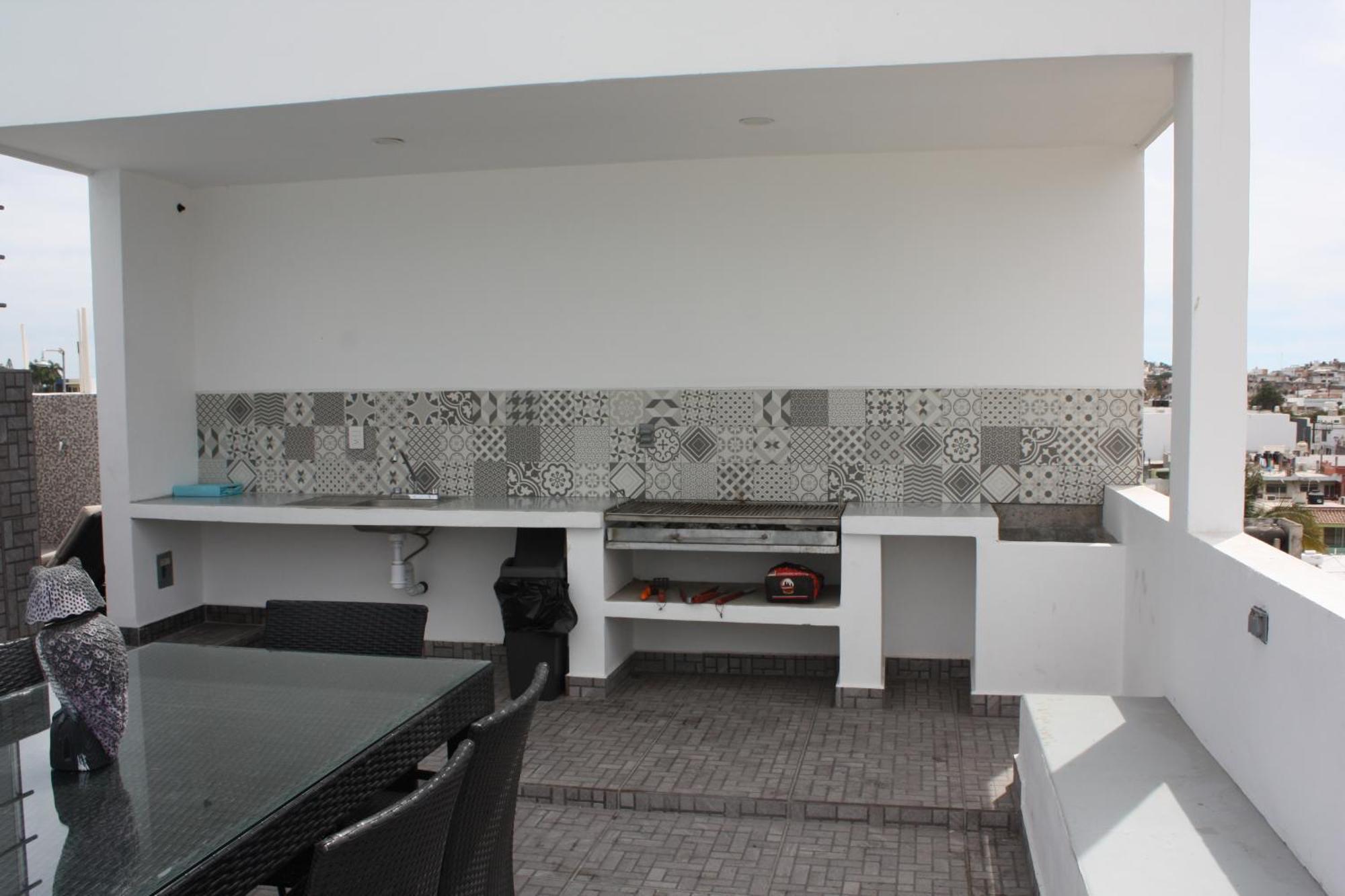 2Br/2Ba Condo 1 Block To Ocean! - Unit 3 Mazatlán Esterno foto
