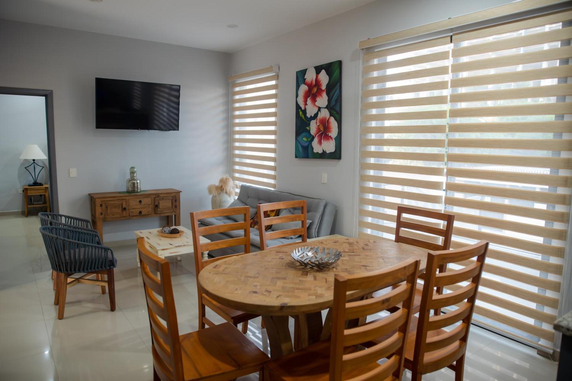 2Br/2Ba Condo 1 Block To Ocean! - Unit 3 Mazatlán Esterno foto