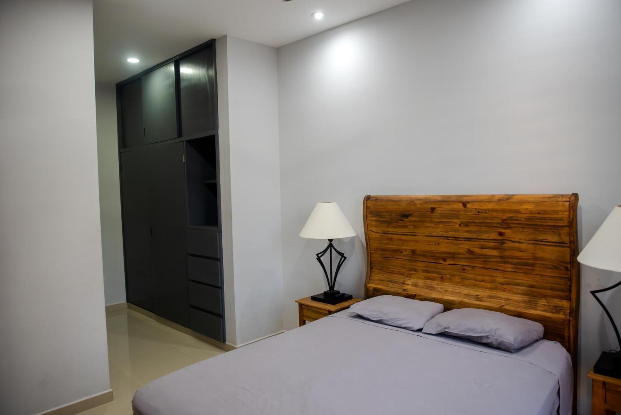 2Br/2Ba Condo 1 Block To Ocean! - Unit 3 Mazatlán Esterno foto