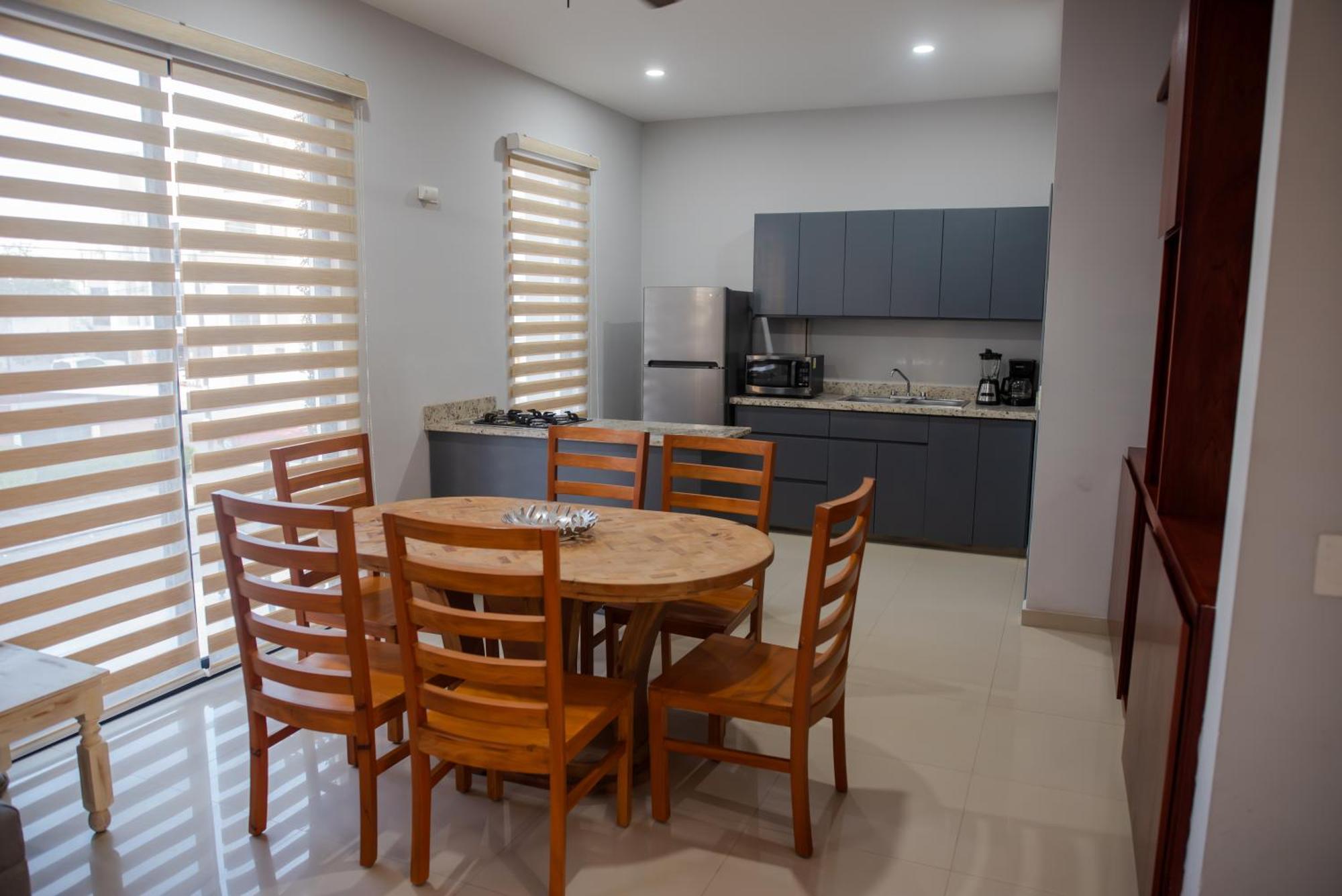 2Br/2Ba Condo 1 Block To Ocean! - Unit 3 Mazatlán Esterno foto