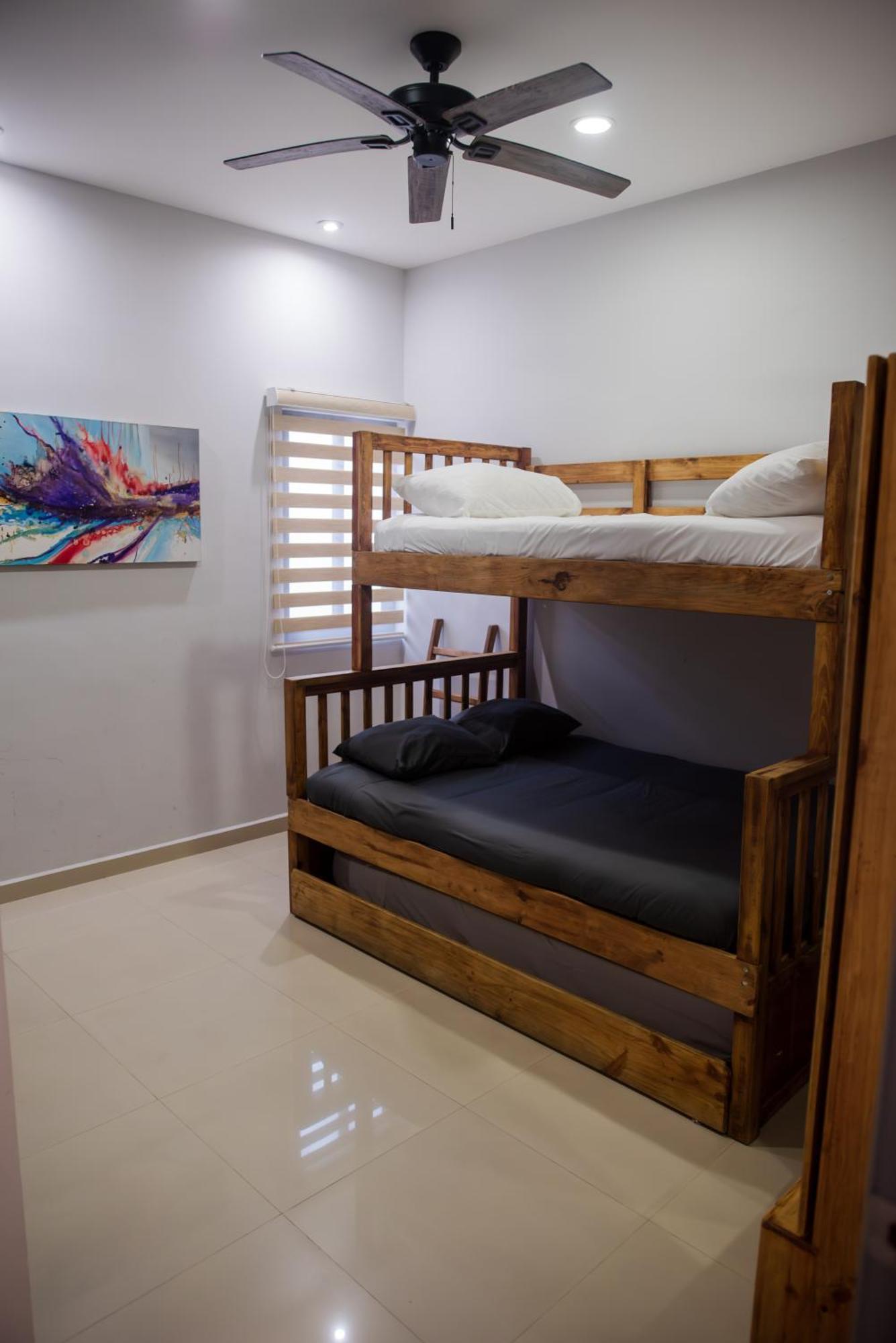 2Br/2Ba Condo 1 Block To Ocean! - Unit 3 Mazatlán Esterno foto