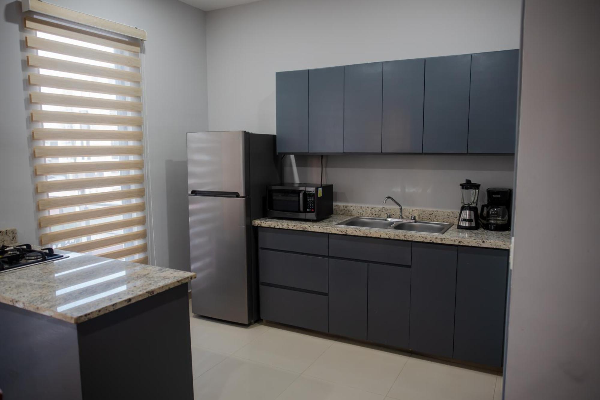 2Br/2Ba Condo 1 Block To Ocean! - Unit 3 Mazatlán Esterno foto
